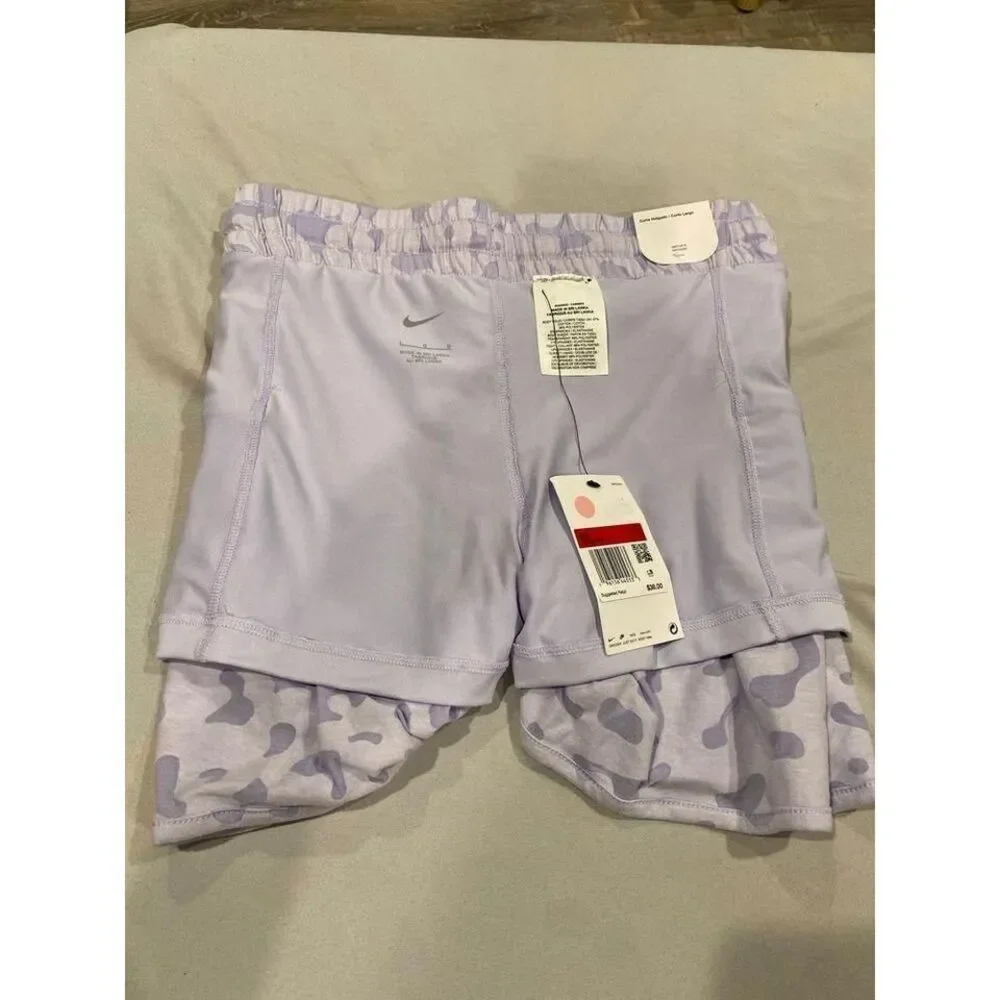 Girls Nike‎ large training shorts size large